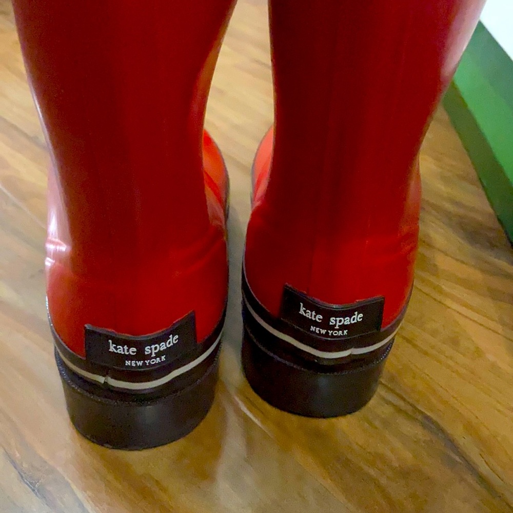 Kate Spade Rainy Red rubber boot- never worn